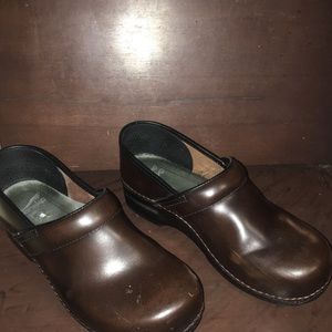 brown leather women’s shoes